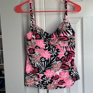 Women’s tankini. Brand: Beach House. Size 10